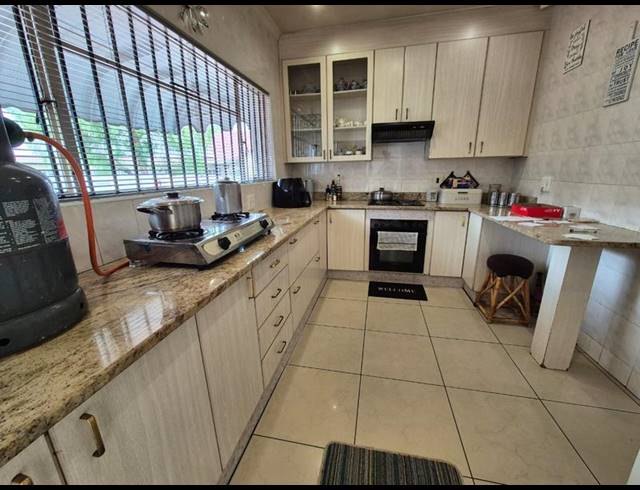 5 BEDROOM HOUSE FOR SALE IN BRACKENDOWNS